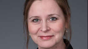 Agneta Westergren forskar om förlossningsvård