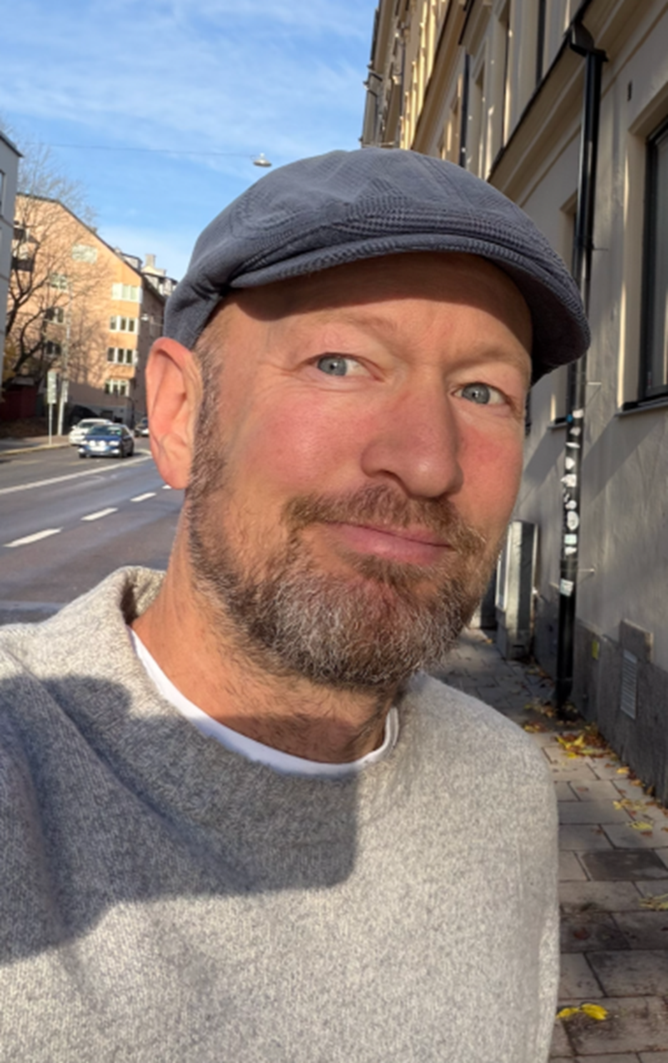 Selfy in city enviroment