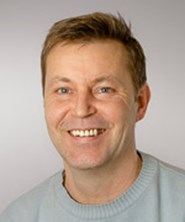 Personalbild Tom Cederhvarf