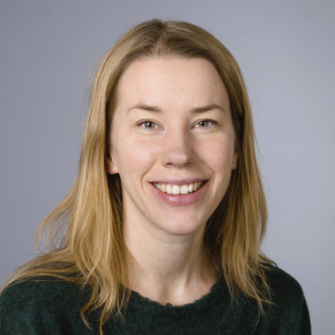 Porträtt på Katarina Henriksson, projektsamordnare vid Enheten för externa relationer, Umeå universitet.