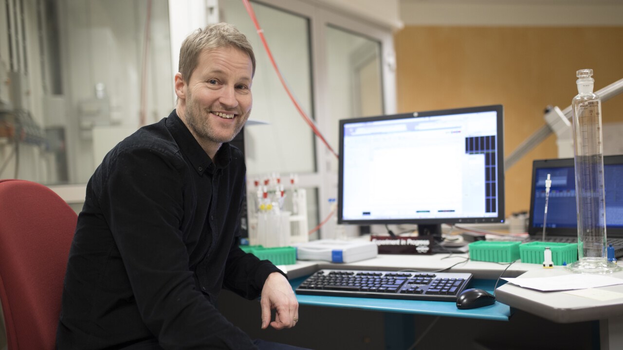 Fredrik Almqvist, professor i organisk kemi vid Umeå Universitet.