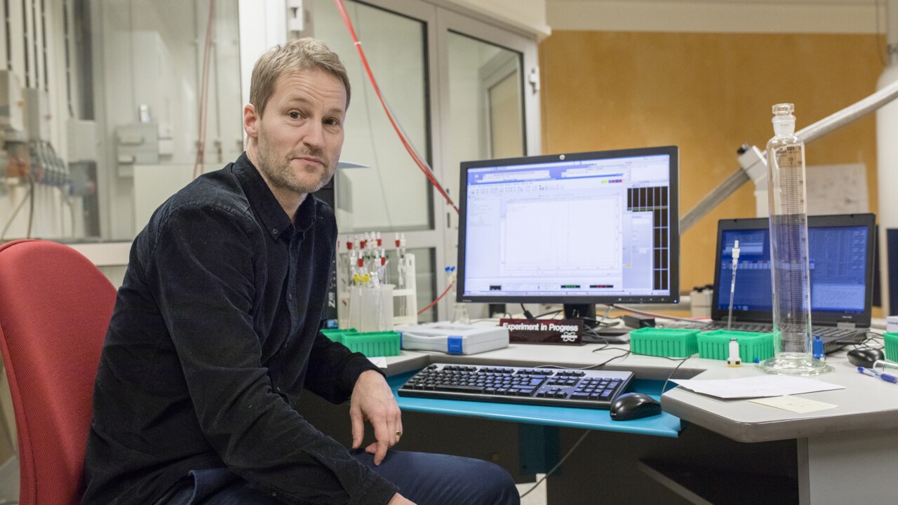 Fredrik Almqvist, professor i organisk kemi vid Umeå Universitet.