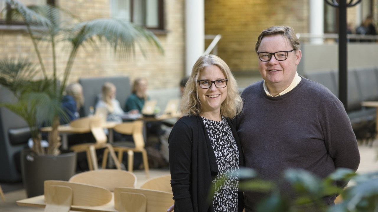 Anna Linusson Jonsson, föreståndare för Företagsforskarskolan och Benkt Wiklund, samordnare vid Externa relationer. Båda Umeå universitet.