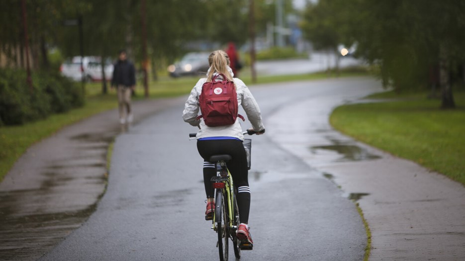 Bil på cyklist