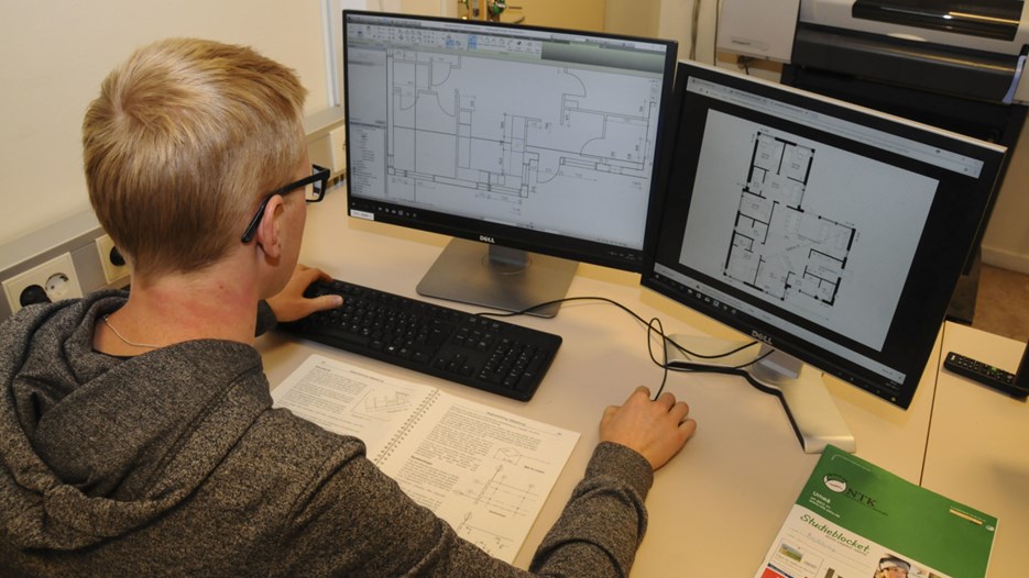 Studenter på högskoleprogrammet i byggteknik