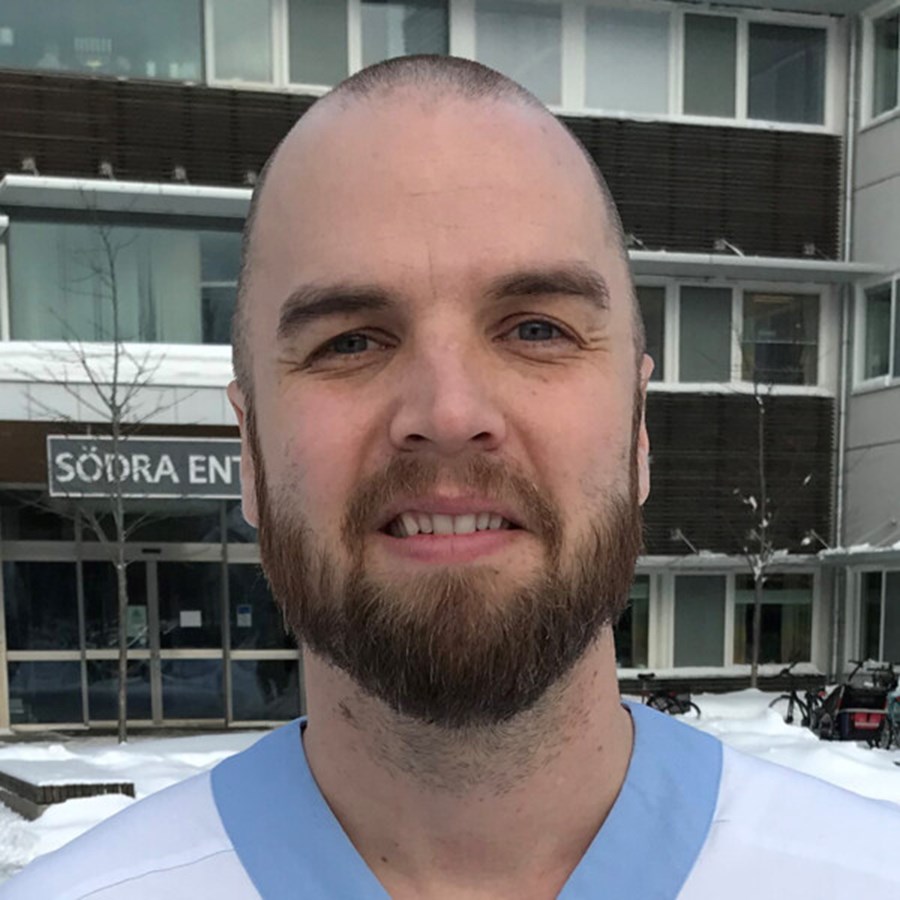 Emil Carstedt läser på läkarprogrammet