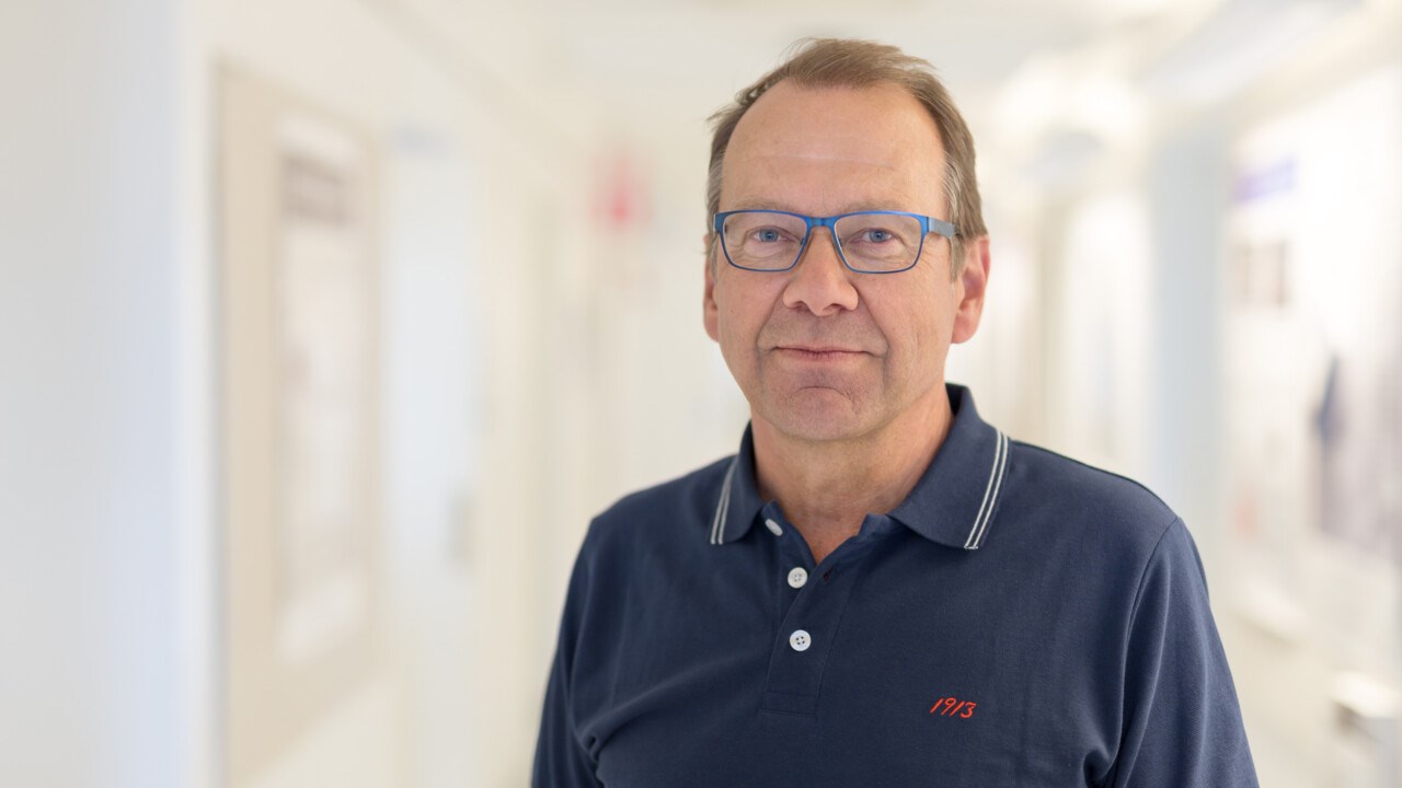 Porträtt på Bertil Forsberg, professor vid Institutionen för folkhälsa och klinisk medicin, Umeå universitet.