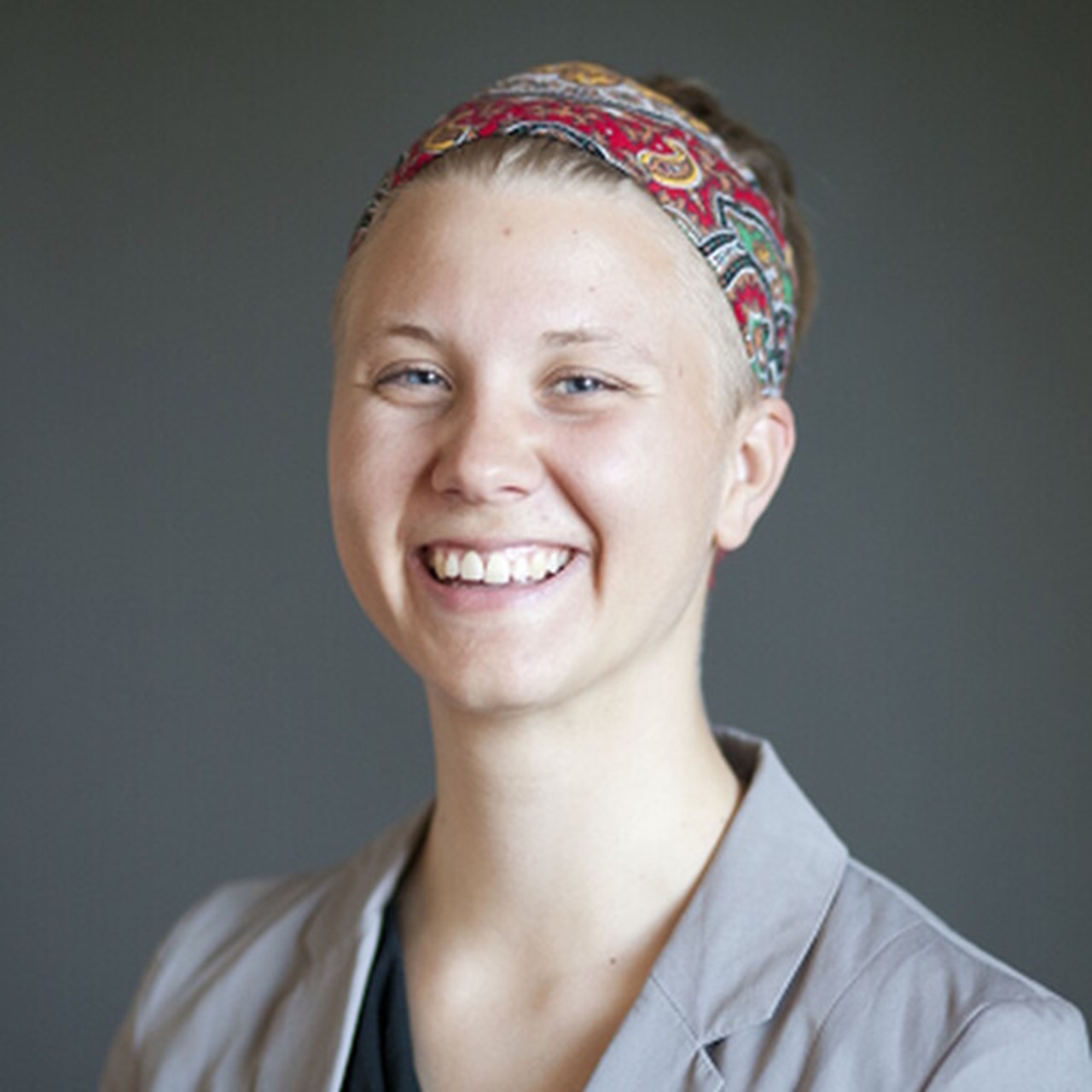 Porträttbild på Sarah Marklund, Institutionen för samhällsmedicin och rehabilitering.