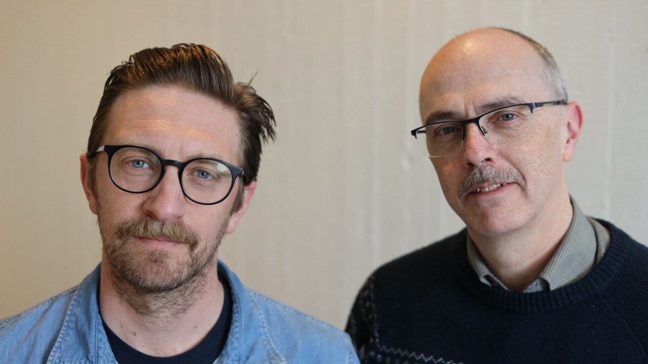 Porträtt på forskarna Jens Lindberg och Björn Blom.