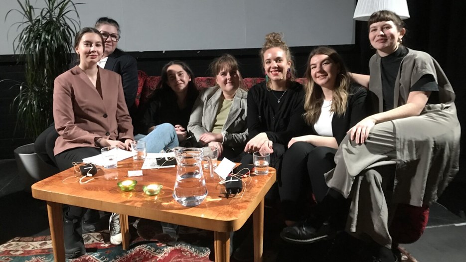 Kulturanalysstudenter efter ett mycket fint genomfört arbetsmarknadsevent för en intresserad allmänhet på kulturhuset Klossen i Umeå hösten 2021.