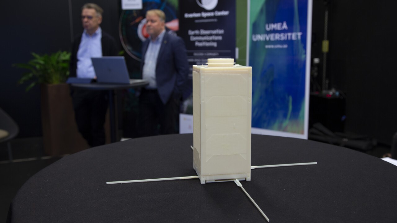 Satelliten KvarkenSat är en del i projektet Kvarken space eco, ett samarbetsprojekt mellan tio svenska och finska universitet och forskningsinstitut. Satelliten är en småsatellit, 20 cm hög, 10 cm på sidorna och väger 2 kilo. De ska skjutas upp i rymden under 2022/2023.