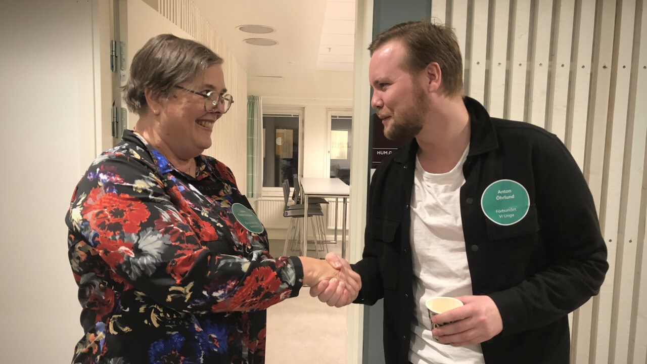 Lena Finne Jansson från Örnsköldsviks kommun och Anton Öhrlund från Förbundet Vi Unga möttes under AIMday 2022.