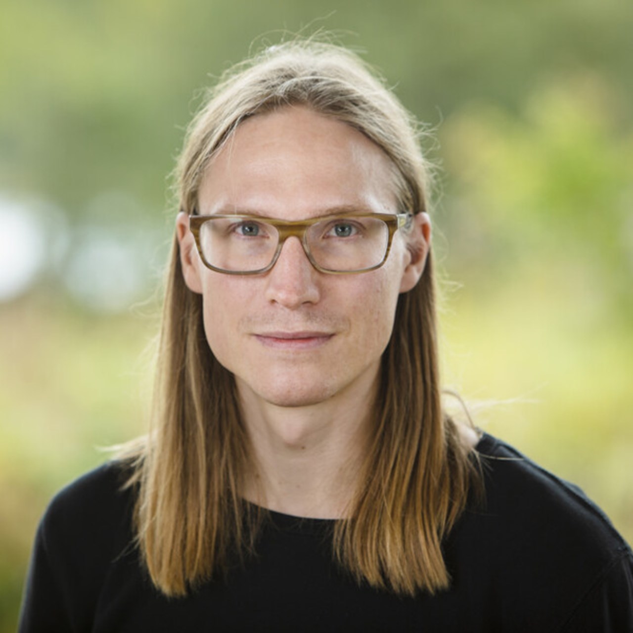 Porträtt på Erik Lundgren, Doktorand vid Institutionen för tillämpad utbildningsvetenskap, Umeå universitet