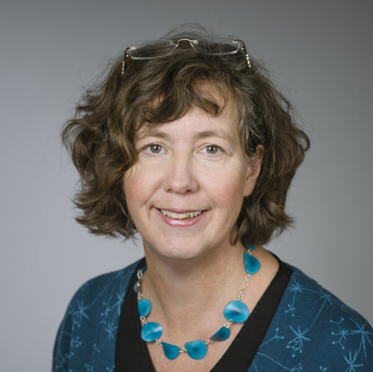 Porträtt på Beatrice Melin, professor och överläkare vid Institutionen för strålningsvetenskaper, Umeå universitet.