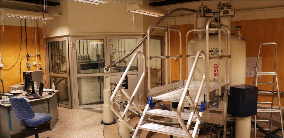 The 850MHz NMR Spectrometer at the Umeå NMR Lab.