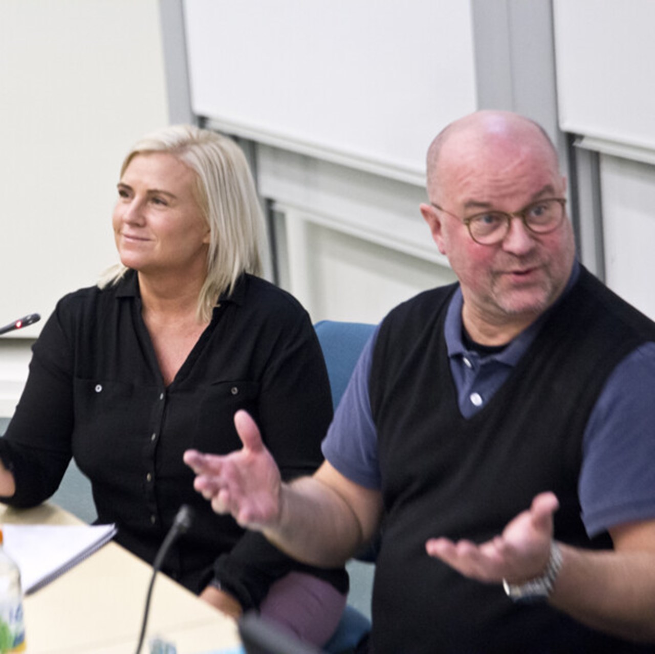 foto av Nina Nilsson Rådeström och Stefan Lidberg deltog i samtalet. 