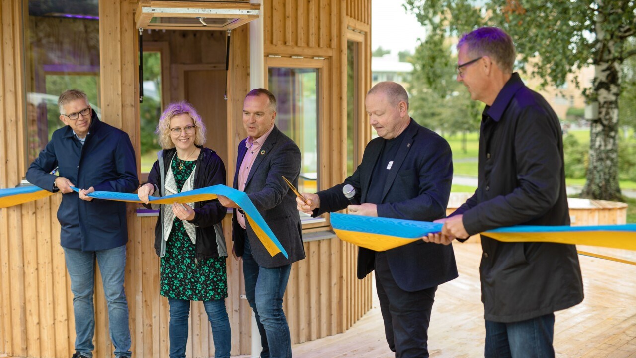 Paviljongen i Campusparken invigs. 