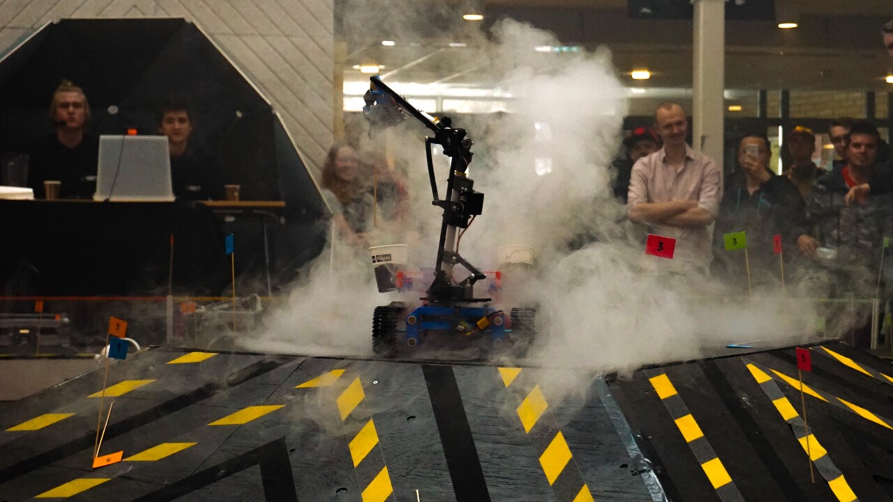 Bild från teknisk fysiks robottävling 2019