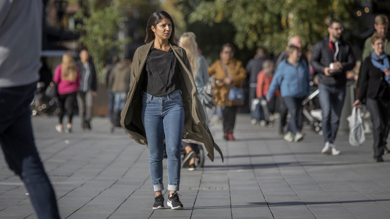 Porträtt på Abrak Saati, forskare på statsvetenskapliga institutionen vid Umeå universitet.