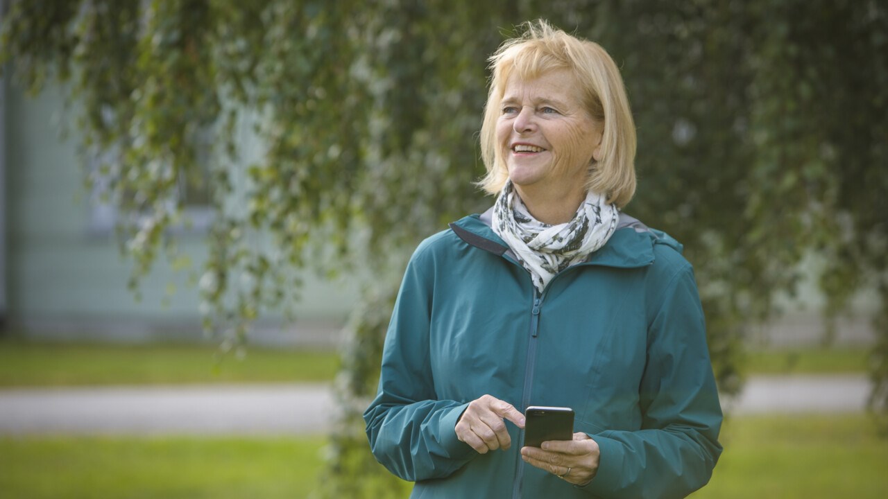 Porträtt av Eva Samuelsson, professor i allmänmedicin, Institutionen för folkhälsa och klinisk medicin, Umeå universitet.