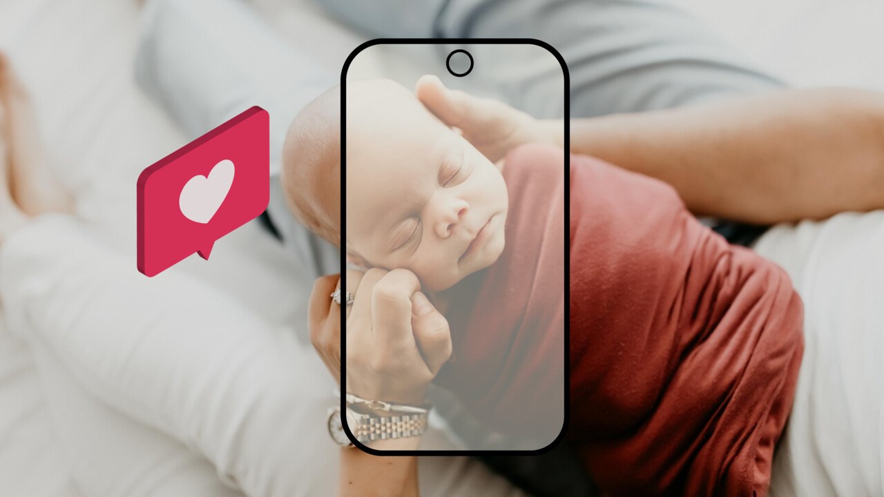 Bild på nyfödd bebis. Illustration av mobiltelefon och hjärta.
