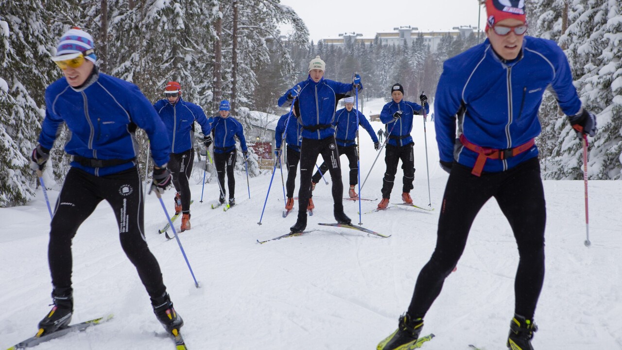 Bild på skidåkare