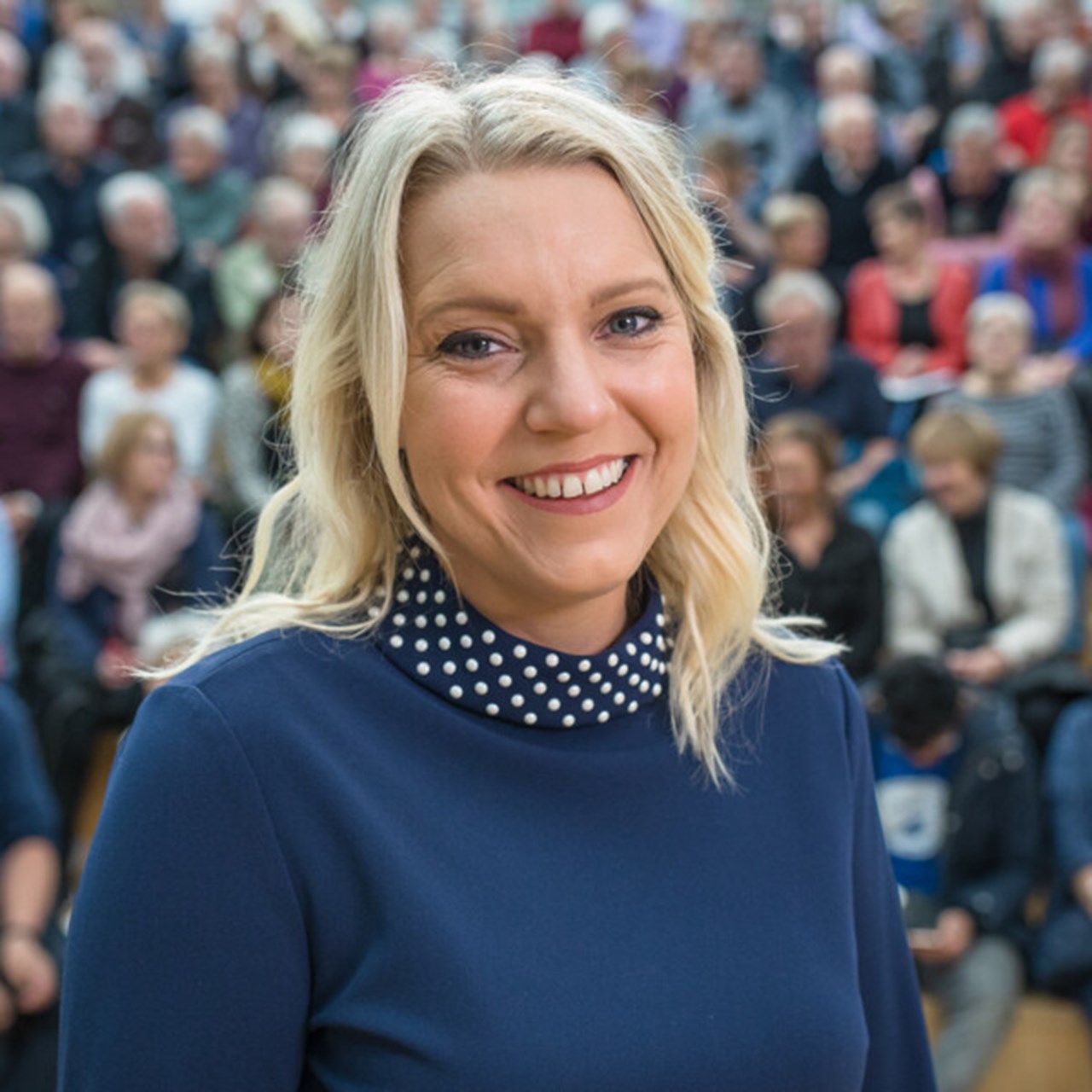 Porträtt på Carina Bergfeldt, reporter vid SVT under besök i Umeå i samband med att hon utsågs till hedersdoktor vid Umeå universitet 2018.