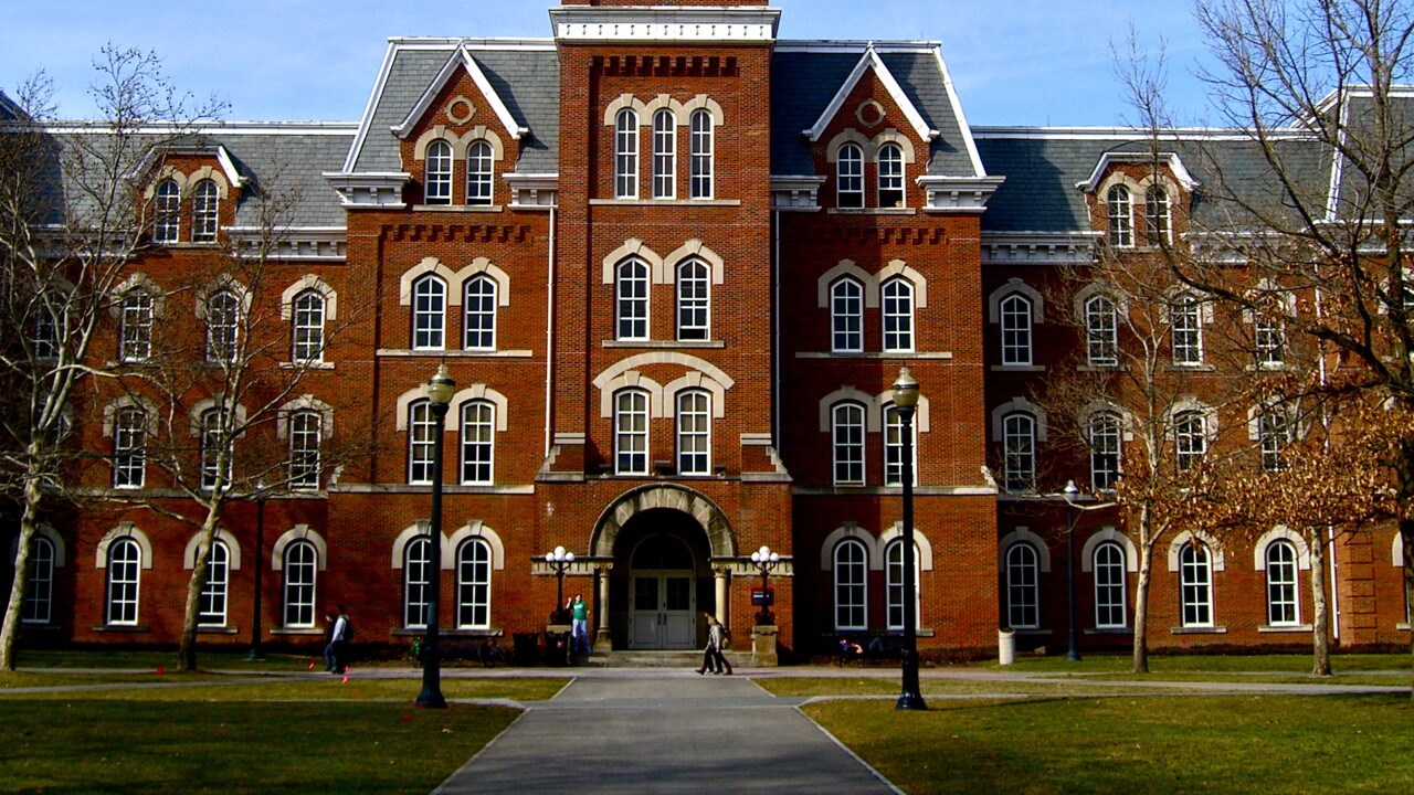 Ohio State University byggnad från utsidan