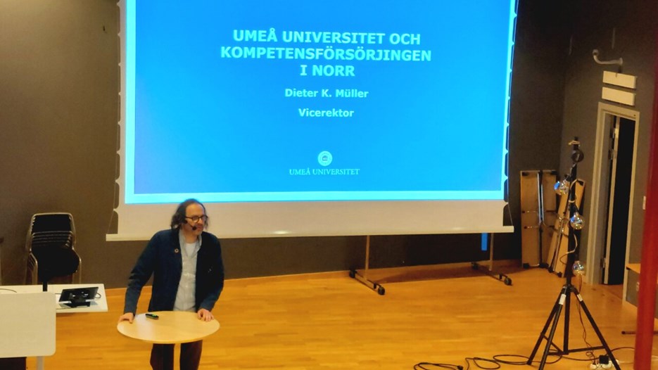 Invigning av yrkeslärarutbildningen vid Campus Skellefteå med vicerektor Dieter Müller och avdelningschef Erik Burstrand