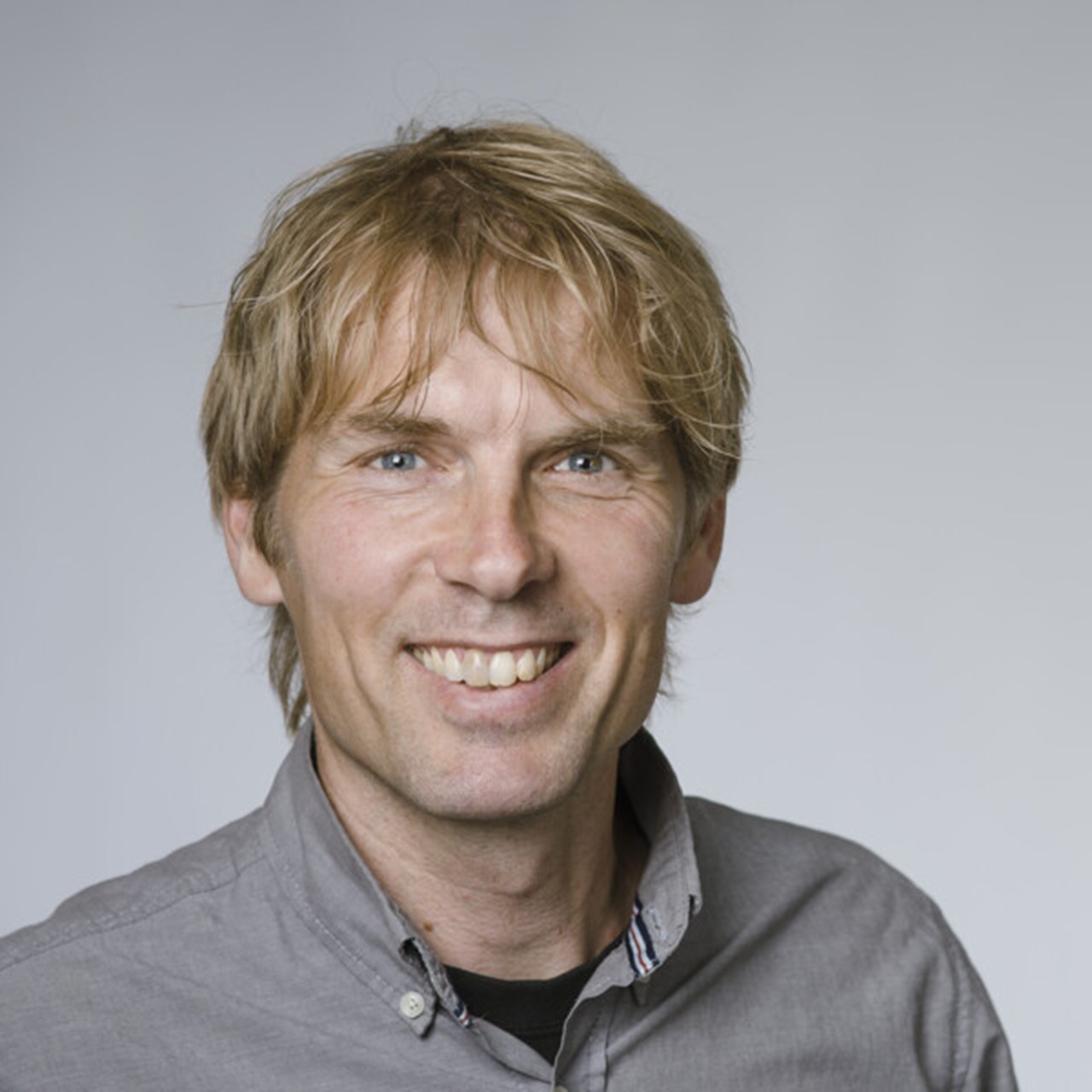 Porträtt på Thomas Wågberg, professor vid institutionen för fysik, Umeå universitet.