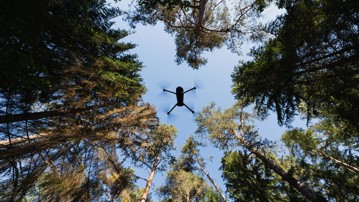 Drönare används bl a för uppgifter som inventering, planering, uppföljning och hantering av skador efter stormar.