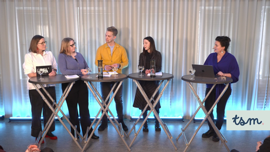 Handelshögskolan tillsammans panel