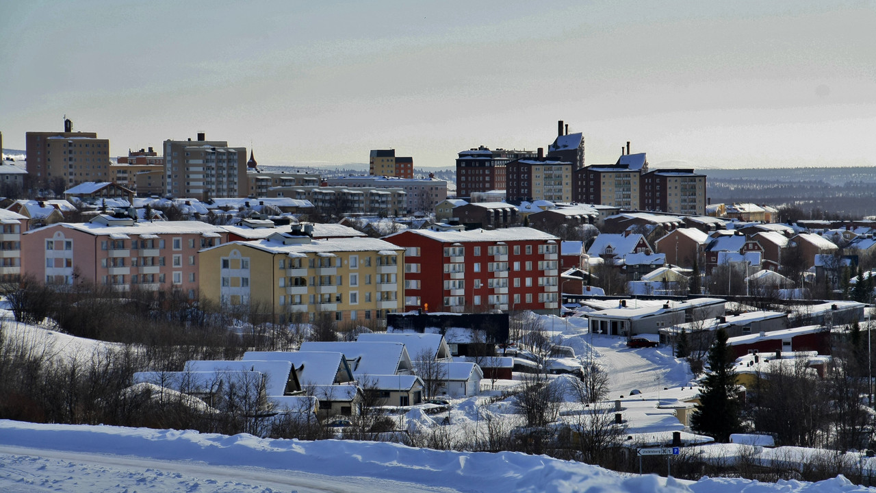 Bild tagen från Luossavaara berget. Genrebild från Mostphotos.