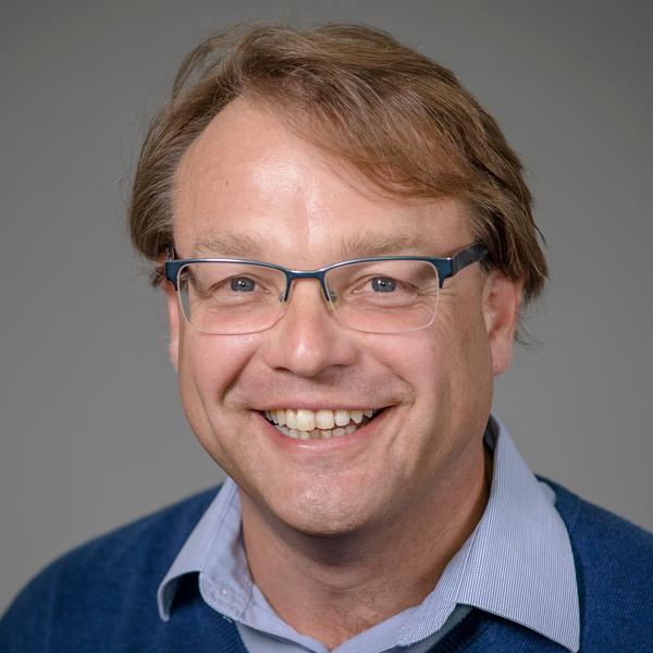 Portr&auml;tt p&aring; Oliver Billker, anknuten som professor till Institutionen f&ouml;r molekyl&auml;rbiologi, Ume&aring; universitet.