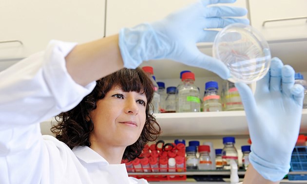 Emmanuelle Charpentier, hedersdoktor vid Umeå universitet.