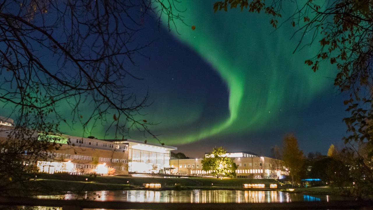 Norrsken över campus den 13 oktober 2016.