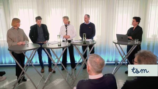 Handelshögskolan tillsammans panel