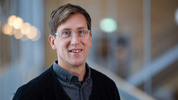 Rikard Eriksson Professor vid Institutionen för geografi<br/>Enhet: Geografi<br/>Roll: Biträdande prefekt<br/>Anknuten som professor till Centrum för regionalvetenskap vid Umeå universitet (Cerum)<br/>Roll: Biträdande föreståndare