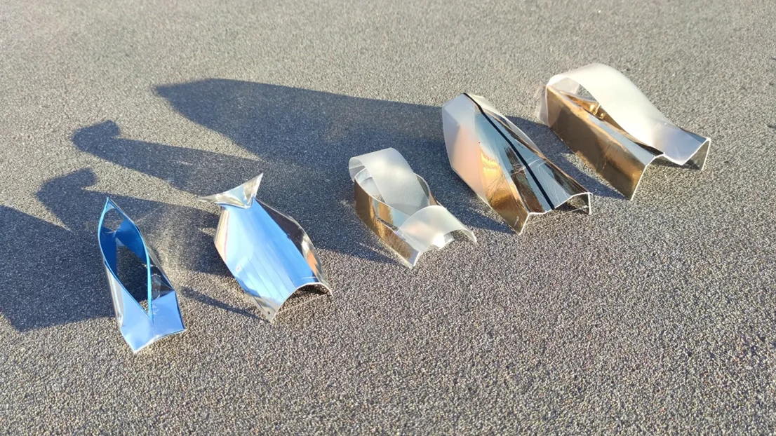 From research to practice, my aim was to experiment with shapes and forms to go beyond artificial lighting applications and to see how these designs could stand out in both day and night settings.