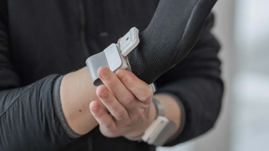 Within Arm's Reach records, preservs and makes accessible the way humans use their hands to create things.