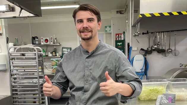 Bild på gastronomistudent Albin Sjödin.