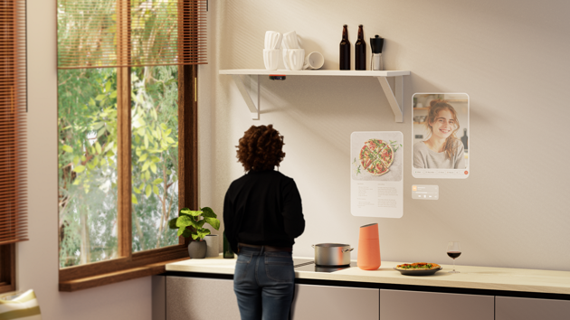Julius Bahl / Hemven: A smart camera, projector and speaker system that allows one to effortlessly connect with friends and family while cooking together.