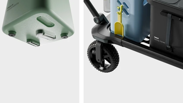 The Legs have flexible elements that help snap fit the box on to the tray.