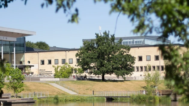 An outdoor view of the university library building.
