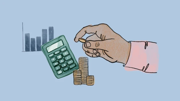 En hand staplar mynt på en myntstapel. En miniräknare och ett stapeldiagram syns.