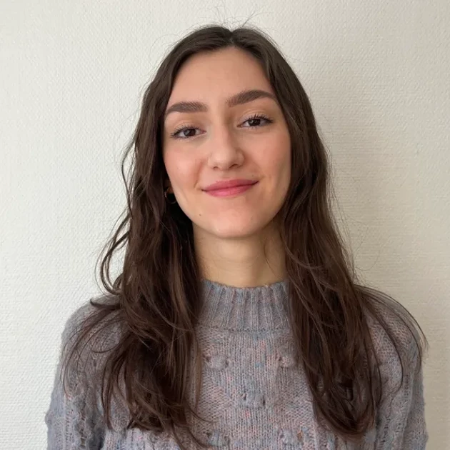 Portrait photo of Emma Biondani