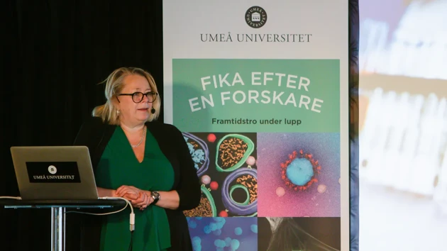 Fika efter en forskare
Vi bjuder på kunskap och fika. Populärvetenskapliga live-sända seminarier ger dig möjlighet att ta del av spännande medicinsk forskning.