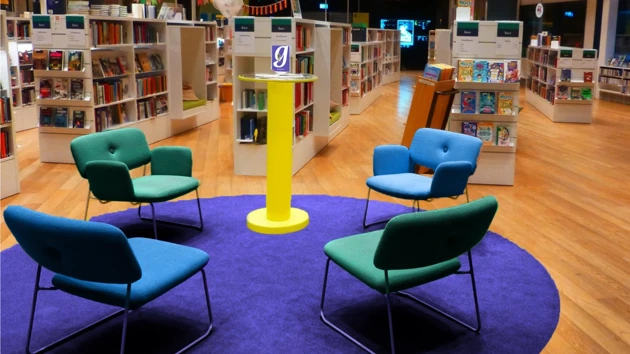 The Navigator info centers.