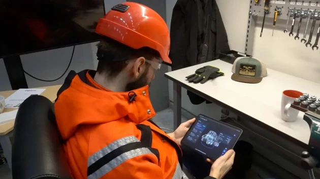 Co-Act aims to ensure the safe and efficient repair and maintenance of
forestry machines. It is a prognosis tool that implements structured systems within data gathering and a 3D simulation-based framework. The system emphasizes the challenges with the potential departure of experienced mechanics, guards against potential knowledge gaps, and enhances knowledge transfer.