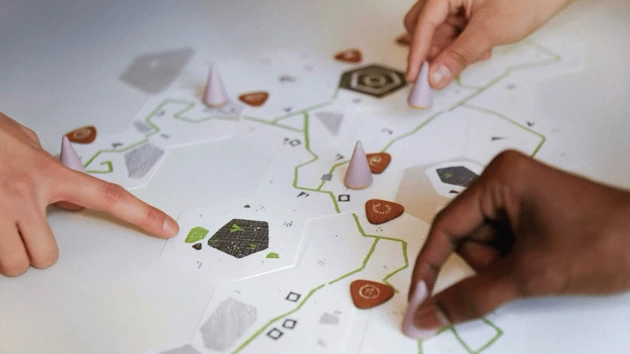 Lin Wang – Traces of interaction